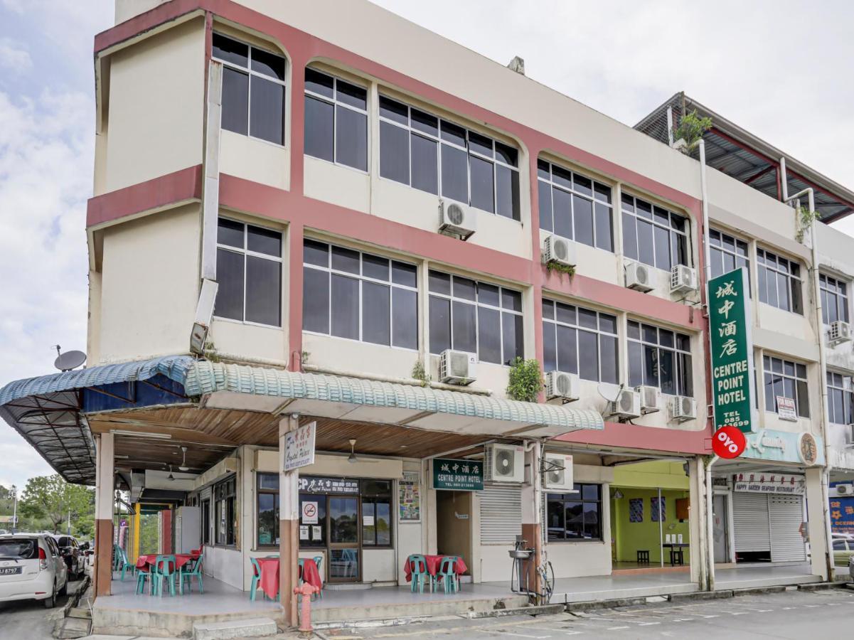 Oyo 90376 Centre Point Hotel Limbang Exterior photo